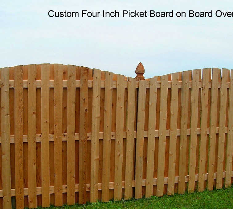 AFC Grand Island - Wood Fencing, 1048 1x4x4 Board on Board overscallop