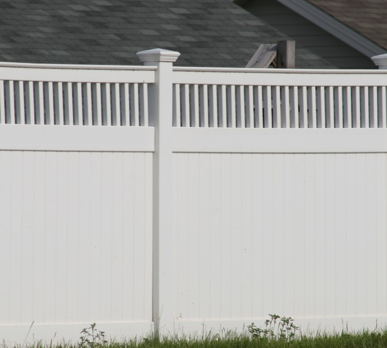 AFC Grand Island - Vinyl Fencing, Privacy with Picket Accent 700